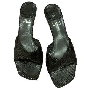 Stuart Weitzman 1” Heels - Size 8 - leather soles